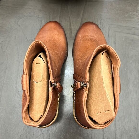 Franco Sarto Sandy Bootie Color Cognac - Picture 8 of 13